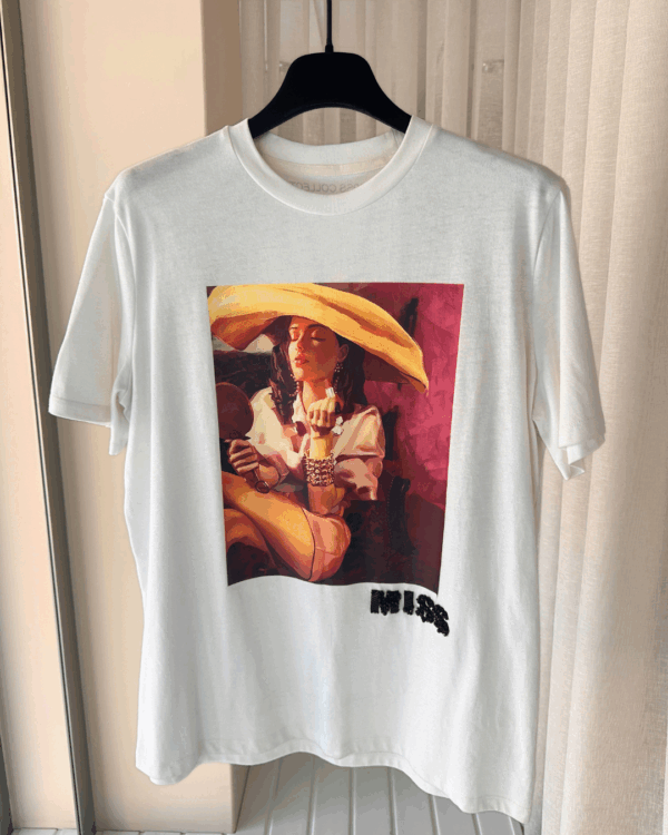 T-shirt